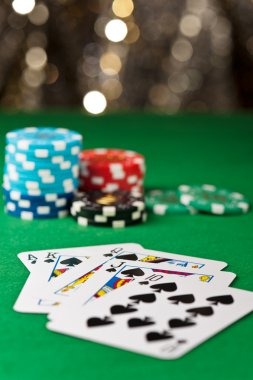 Roulette wheel and betting table on palace303 login mobile